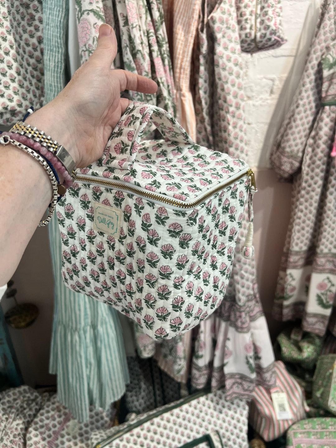 Daisy Buta Cosmetics Case in white & sage green