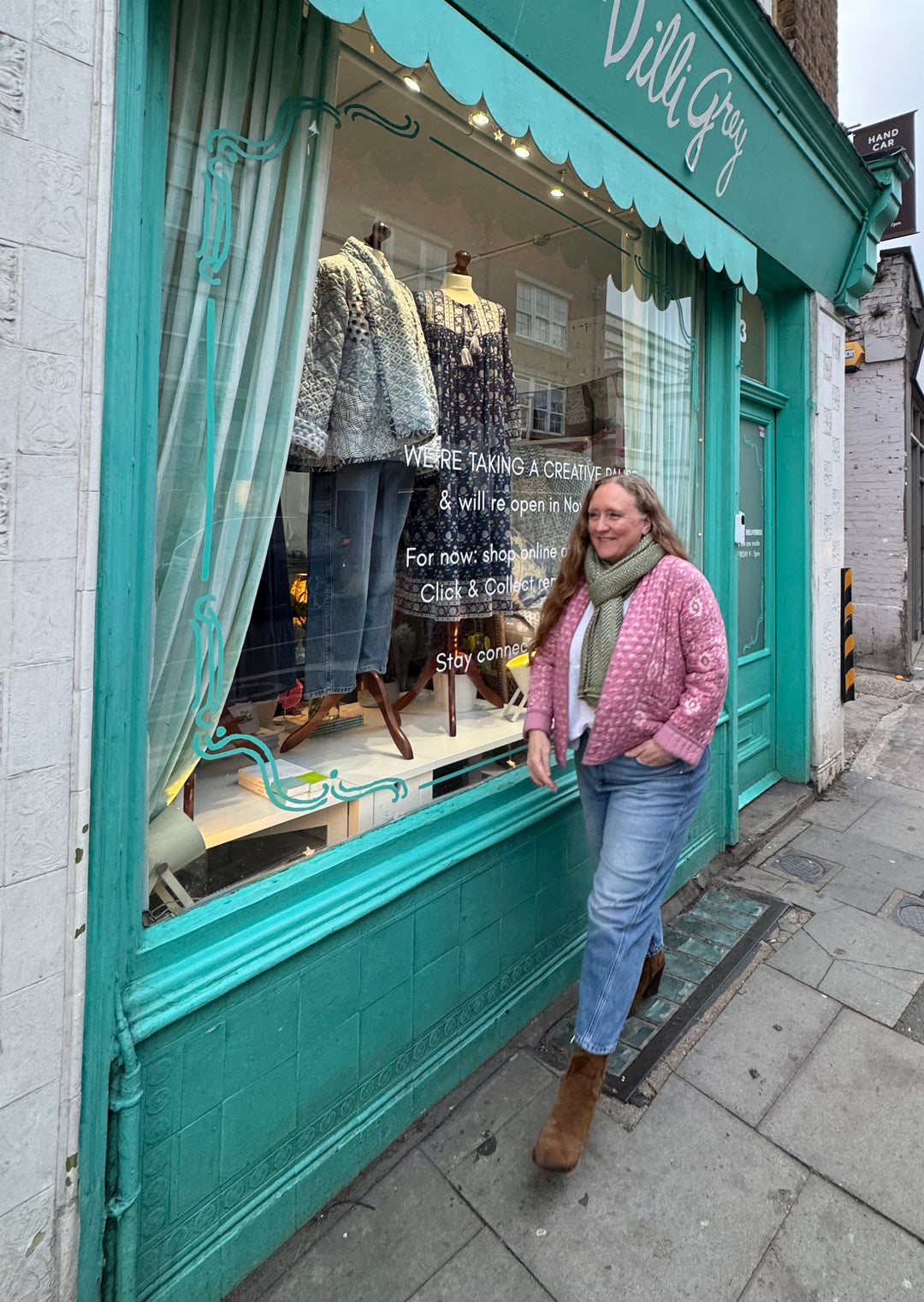 Cashmere chevron scarf in taupe and tulsi green
