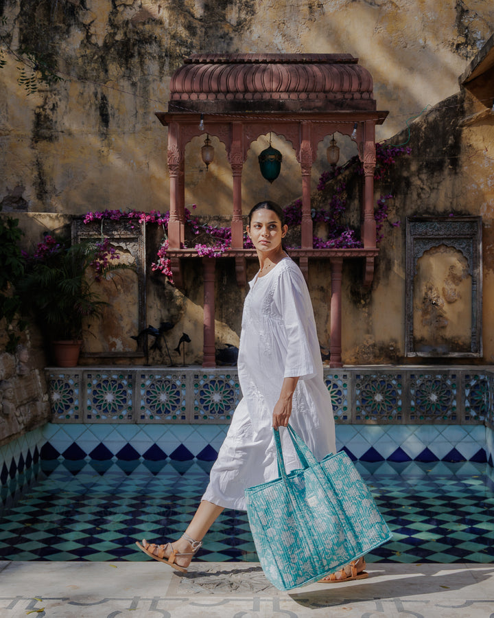 Champaca Quilted Beachbag in Pool Blue