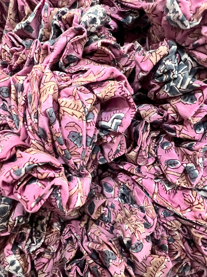 Johari Scrunchie in Lavender & Blue