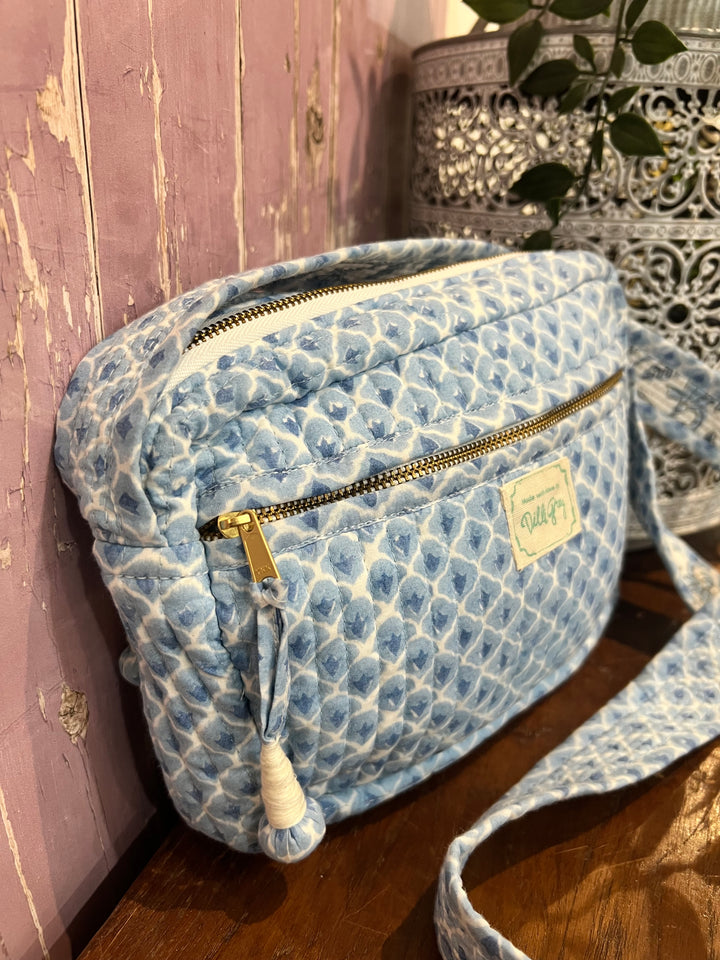 New cross body bag in blue mini buta