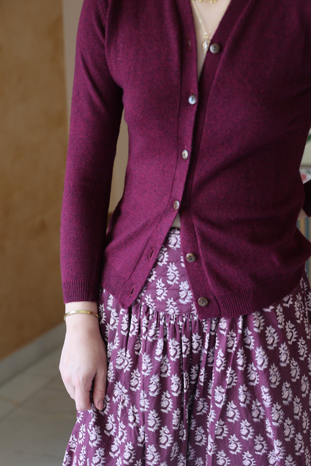 Wool Cashmere Skinny Knit Cardigan in Burgundy Marl
