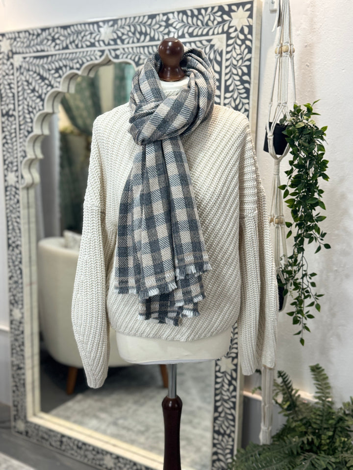 Cashmere checkerboard handloom scarf in greige