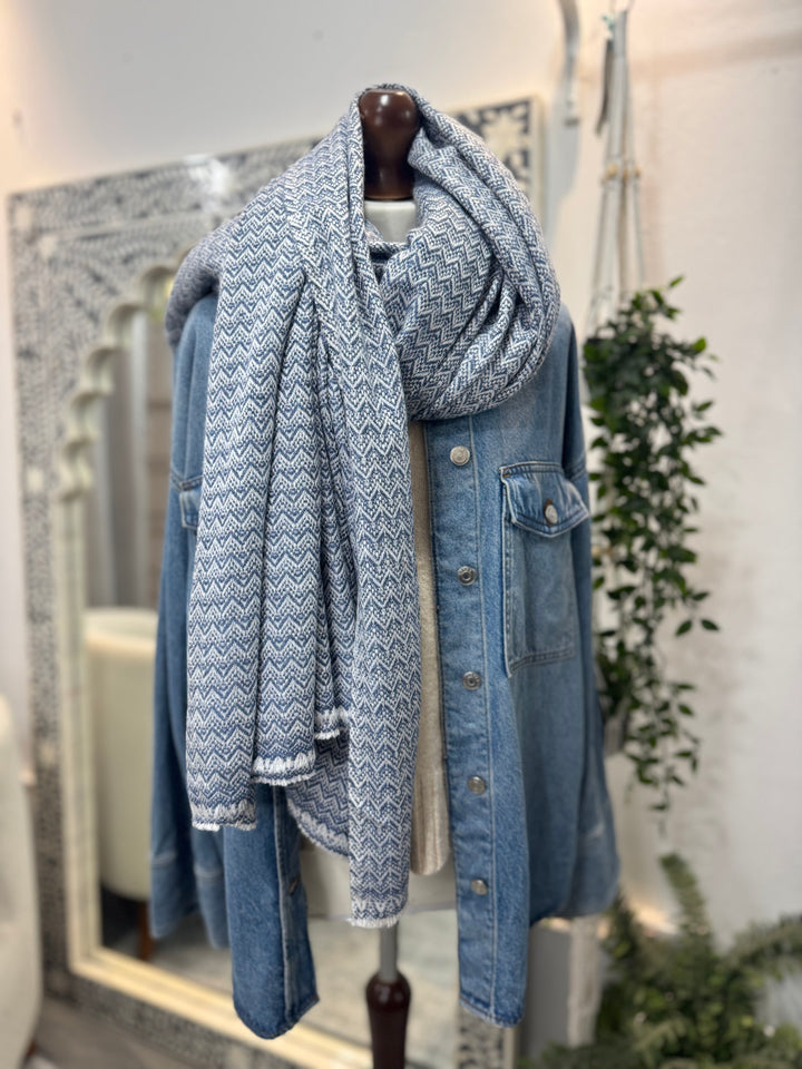 Cashmere hand-loom blanket scarf in blue zig zag