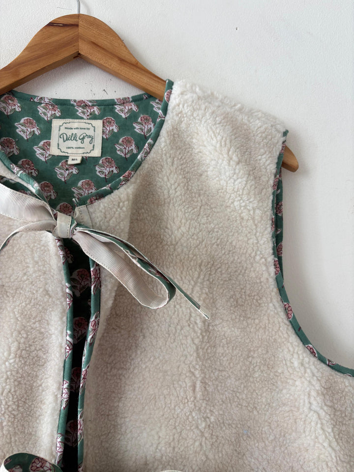 Abby Teddy Gilet in Tulsi Green Butta