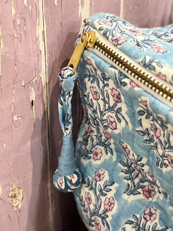 Mogra Cosmetics Case in Dusty Blue