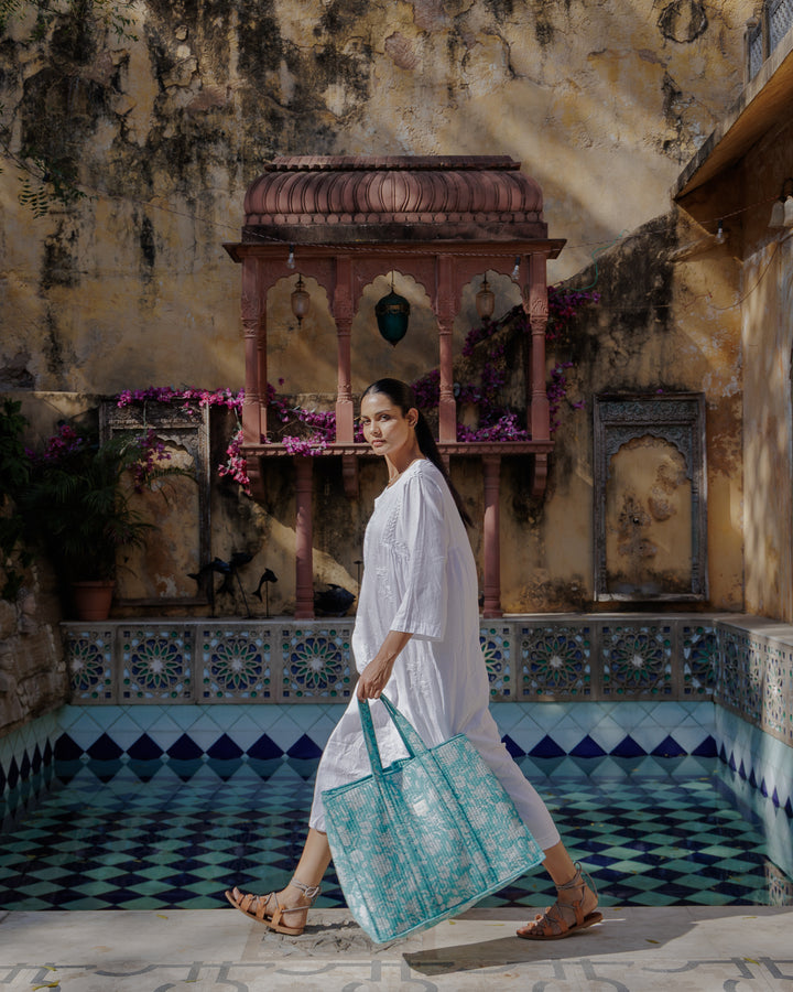 Champaca Quilted Beachbag in Pool Blue