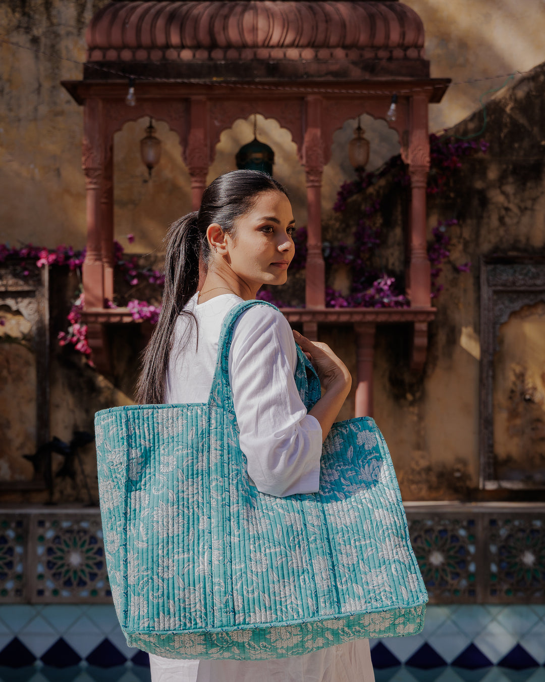 Champaca Quilted Beachbag in Pool Blue