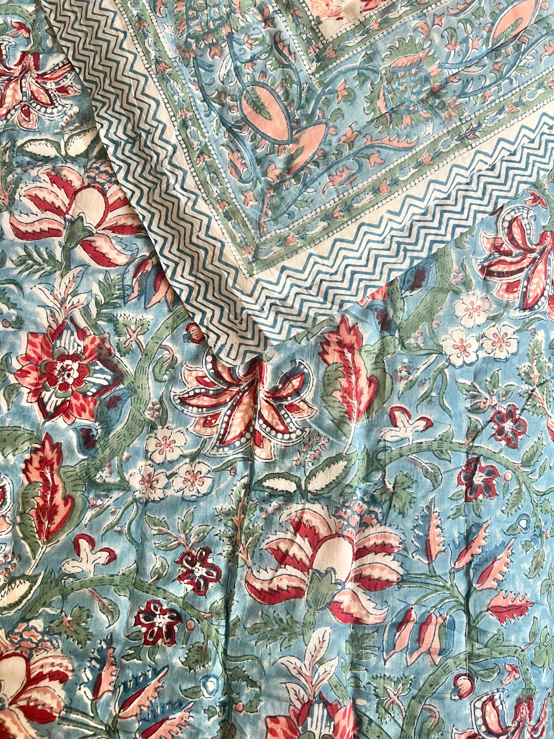 Heritage Chintz with mixed border King Size Quilt in Sky Blue and Pomegranate