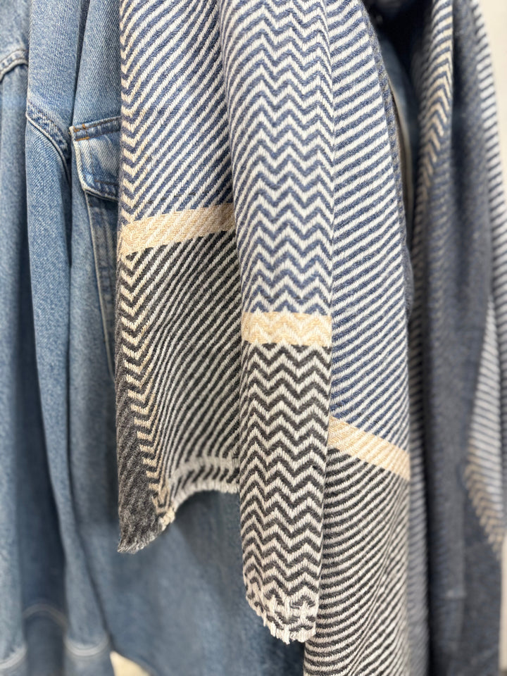 Cashmere hand-loom blanket scarf in denim blues