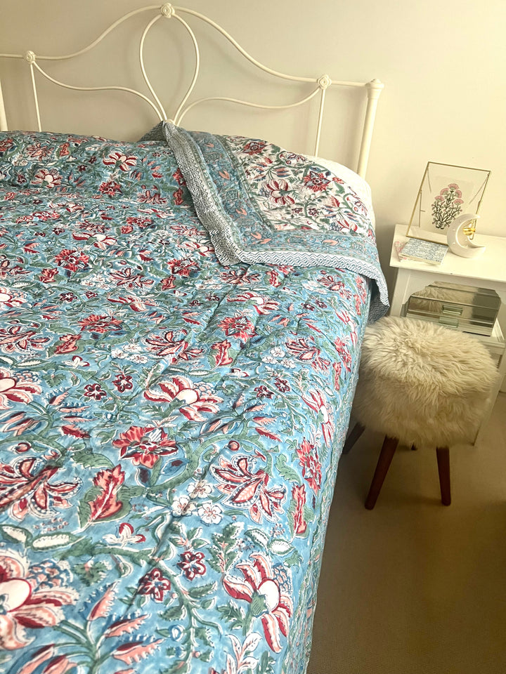 Heritage Chintz with mixed border King Size Quilt in Sky Blue and Pomegranate