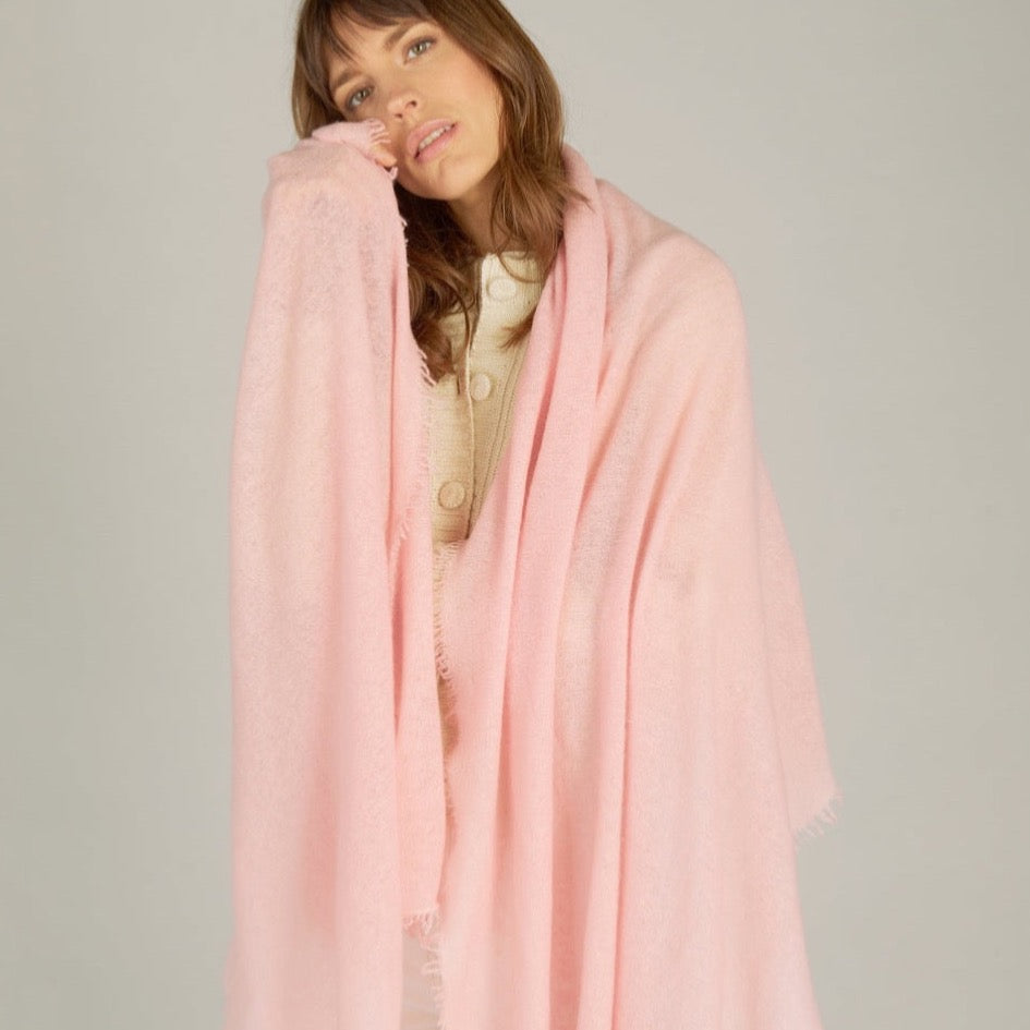 Cloud cashmere baby pink scarf