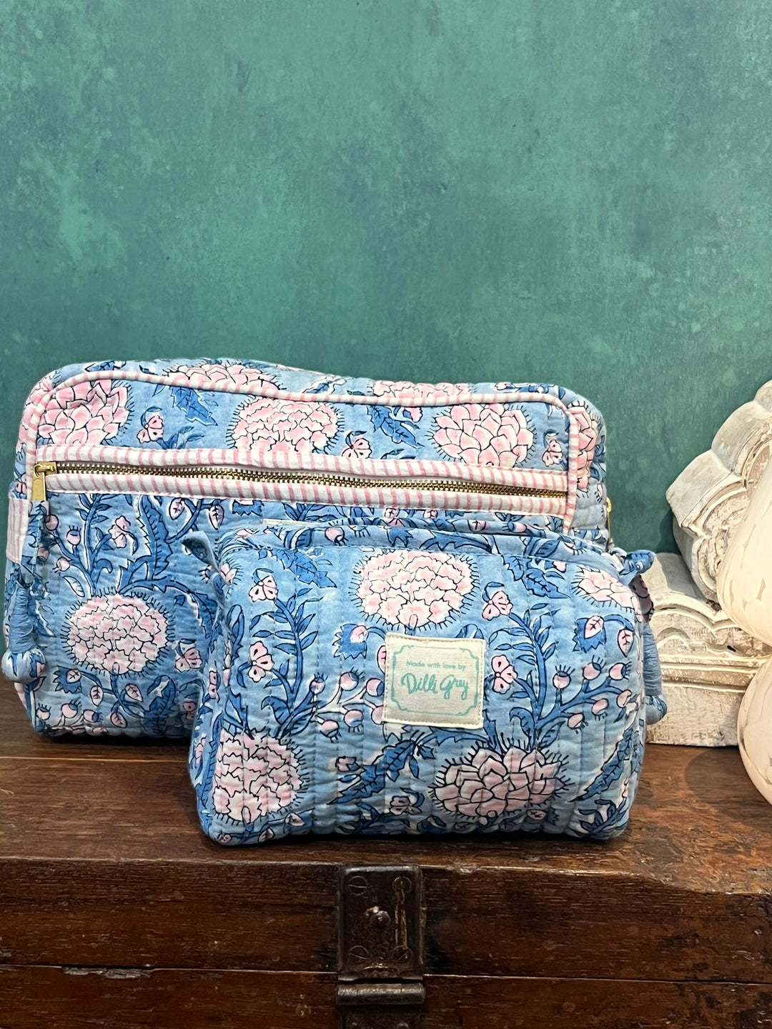 Johari Mini Washbag in blue and pink