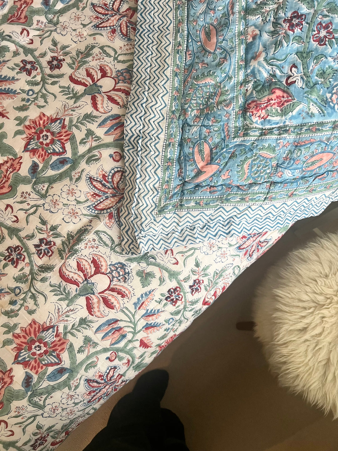 Heritage Chintz with mixed border King Size Quilt in Sky Blue and Pomegranate