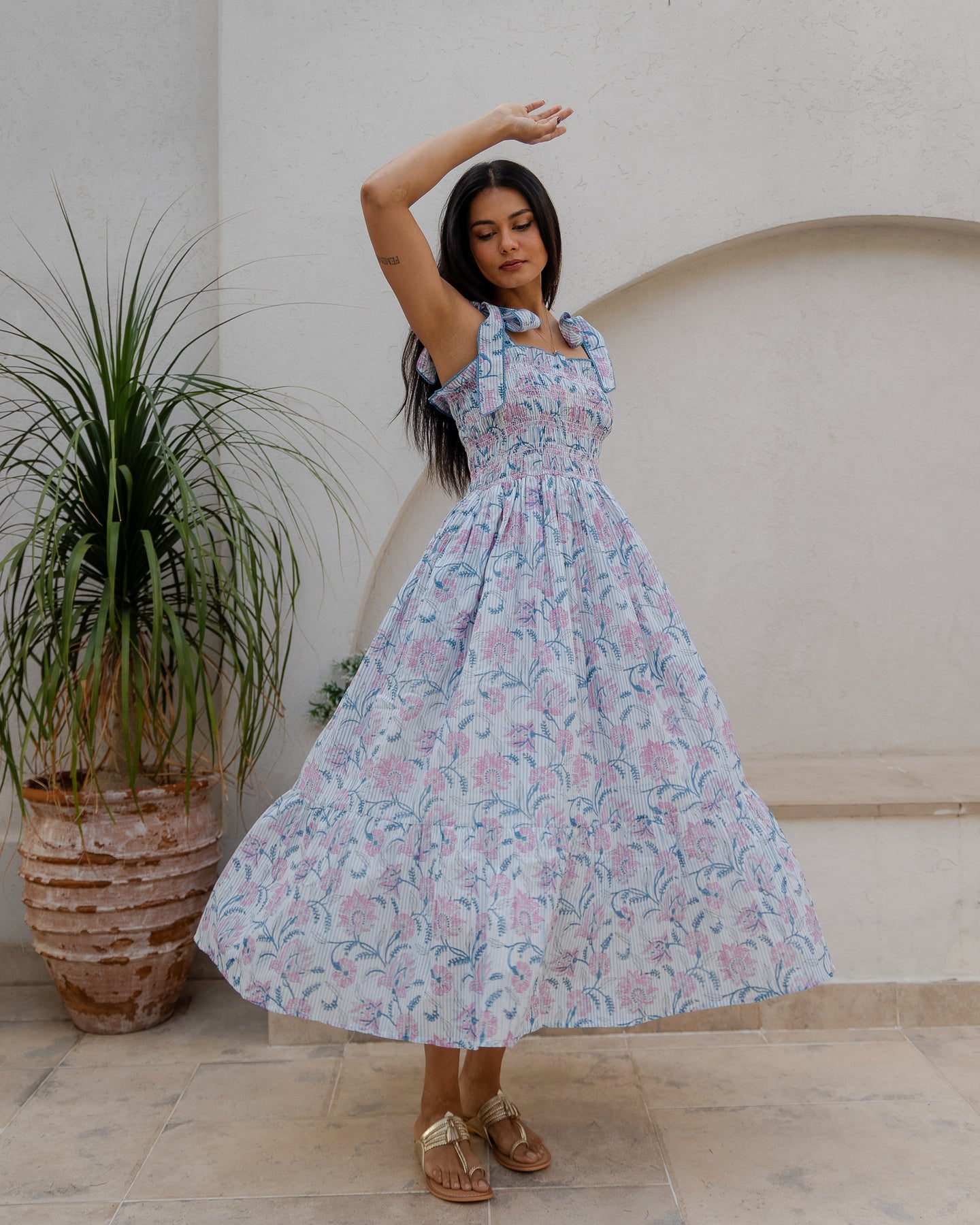 yasmin maxi dress free people Yasmine - Baby Blue Floral Sleeved side has a wider armhole for a sort of muscle tee kinda fit Yasmin Smocked Sundress in dusty