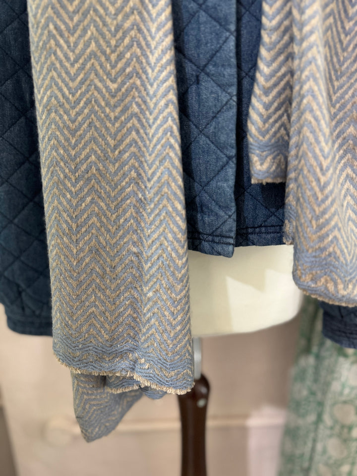 Cashmere fine chevron scarf in taupe and baby blue