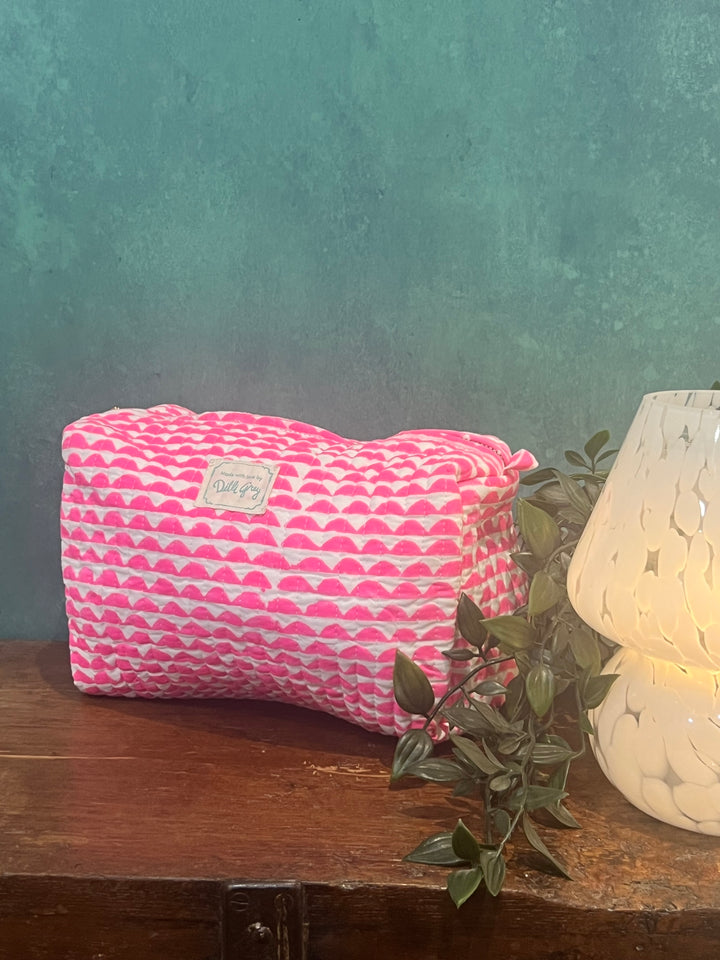 Neon Sunset Washbag in Pink