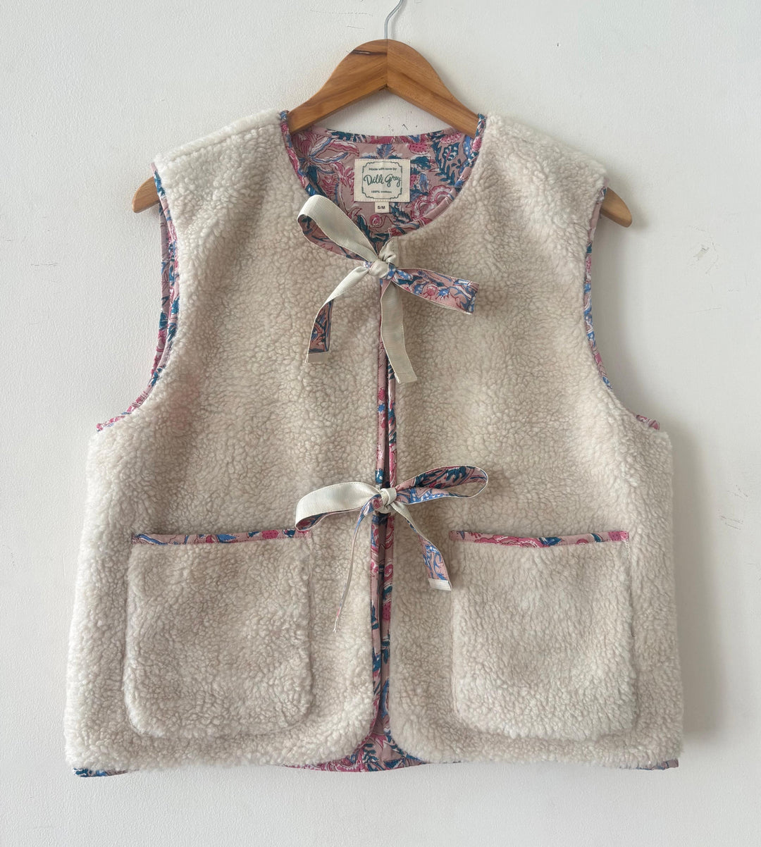 Abby Teddy Gilet in Vintage Pink Bloom