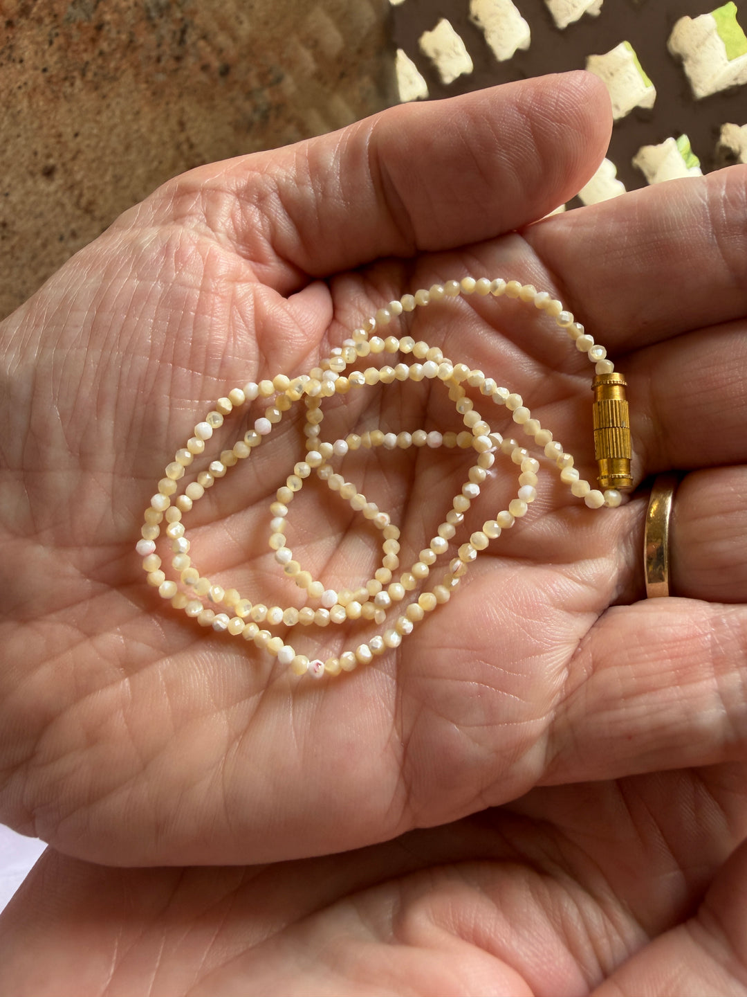 Jaipur Gem Choker in Mother of Pearl  - SHIPS 9TH SEPTEMBER