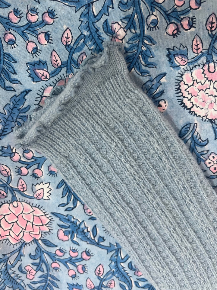 Ruffle Socks in dusty blue