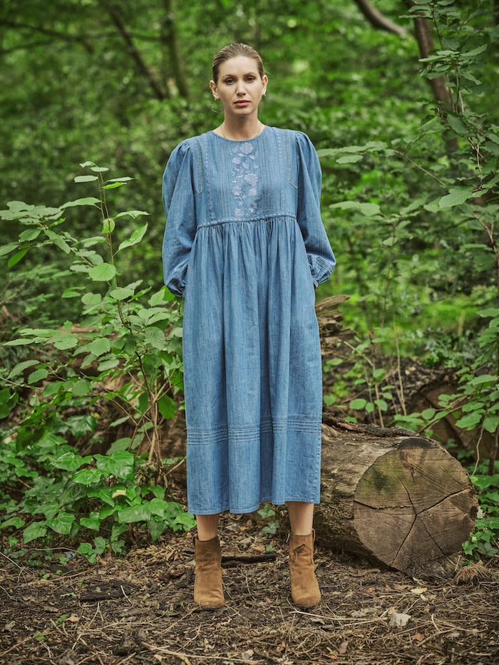 Sona embroidered midaxi dress in vintage wash