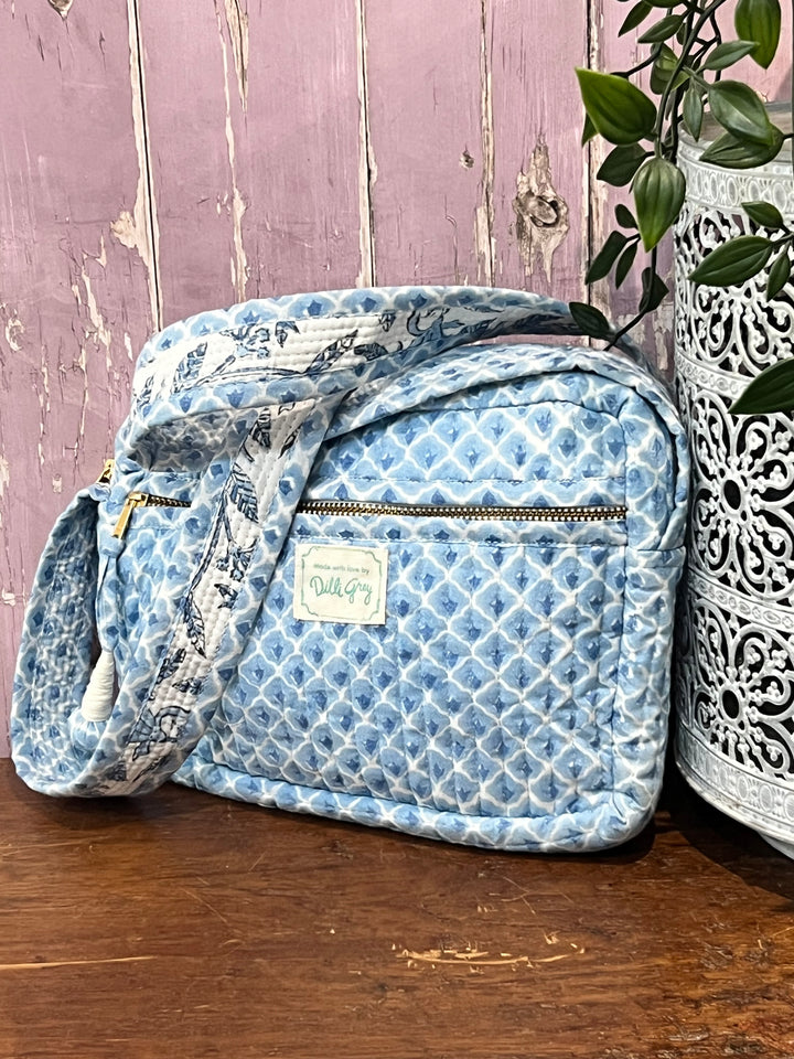 New cross body bag in blue mini buta