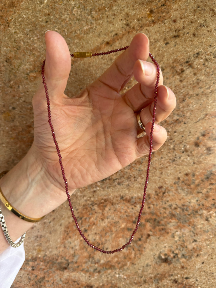 Jaipur Gem Choker in Garnet - SHIPS 9TH SEPTEMBER