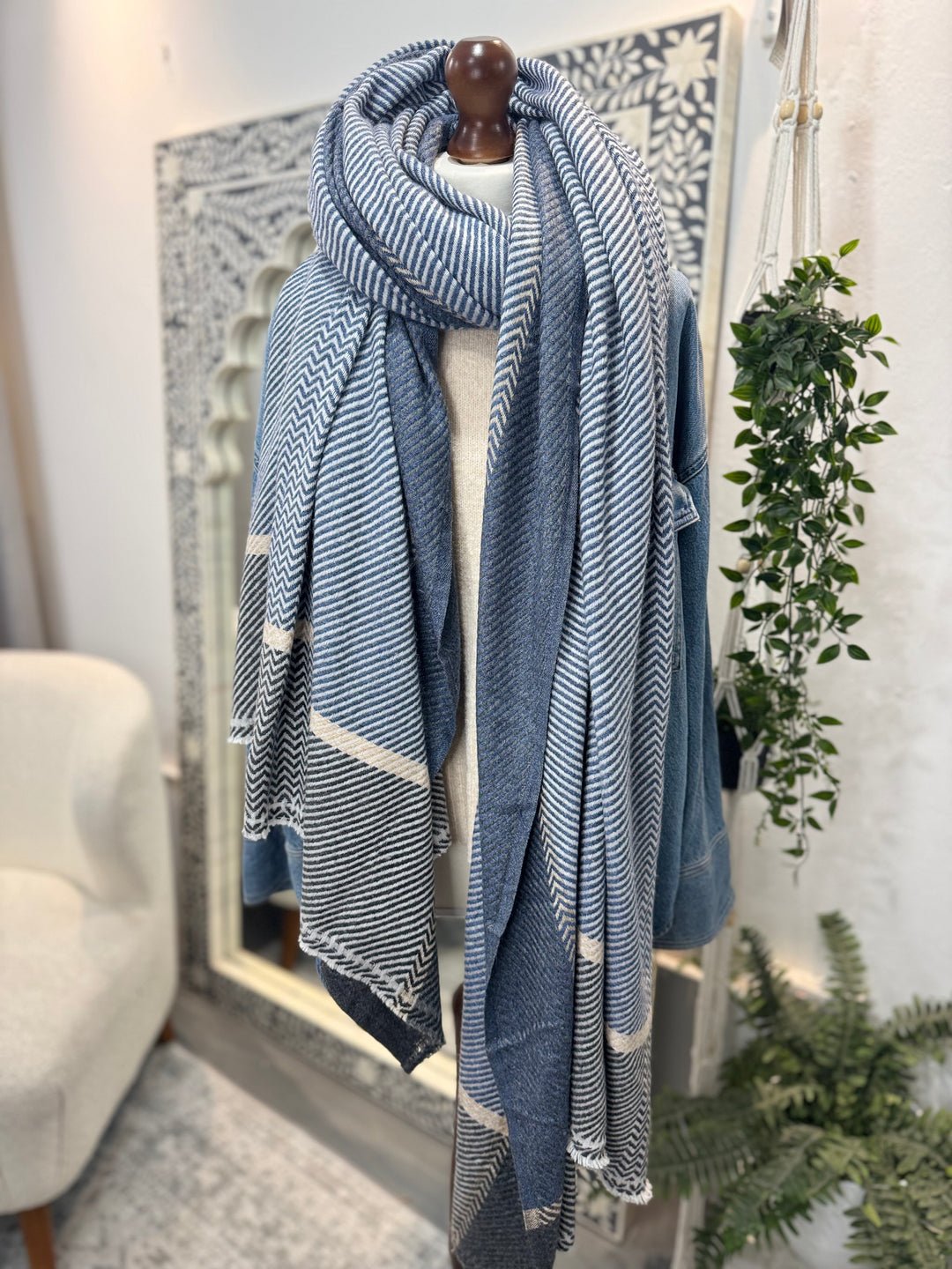 Cashmere hand-loom blanket scarf in denim blues
