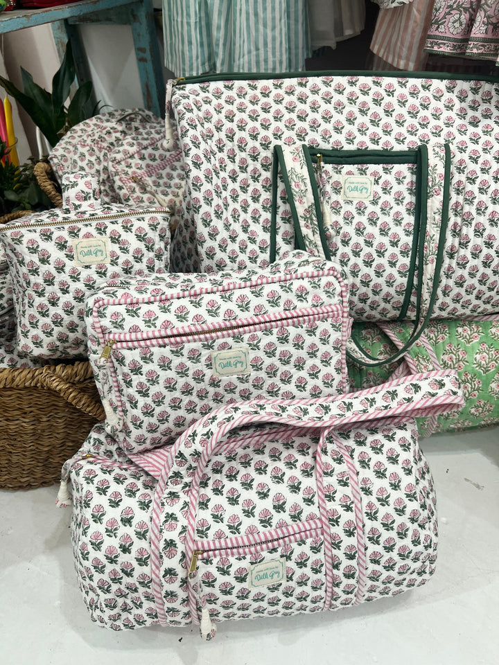 Daisy Buta Quilted Weekend Bag in white and sage