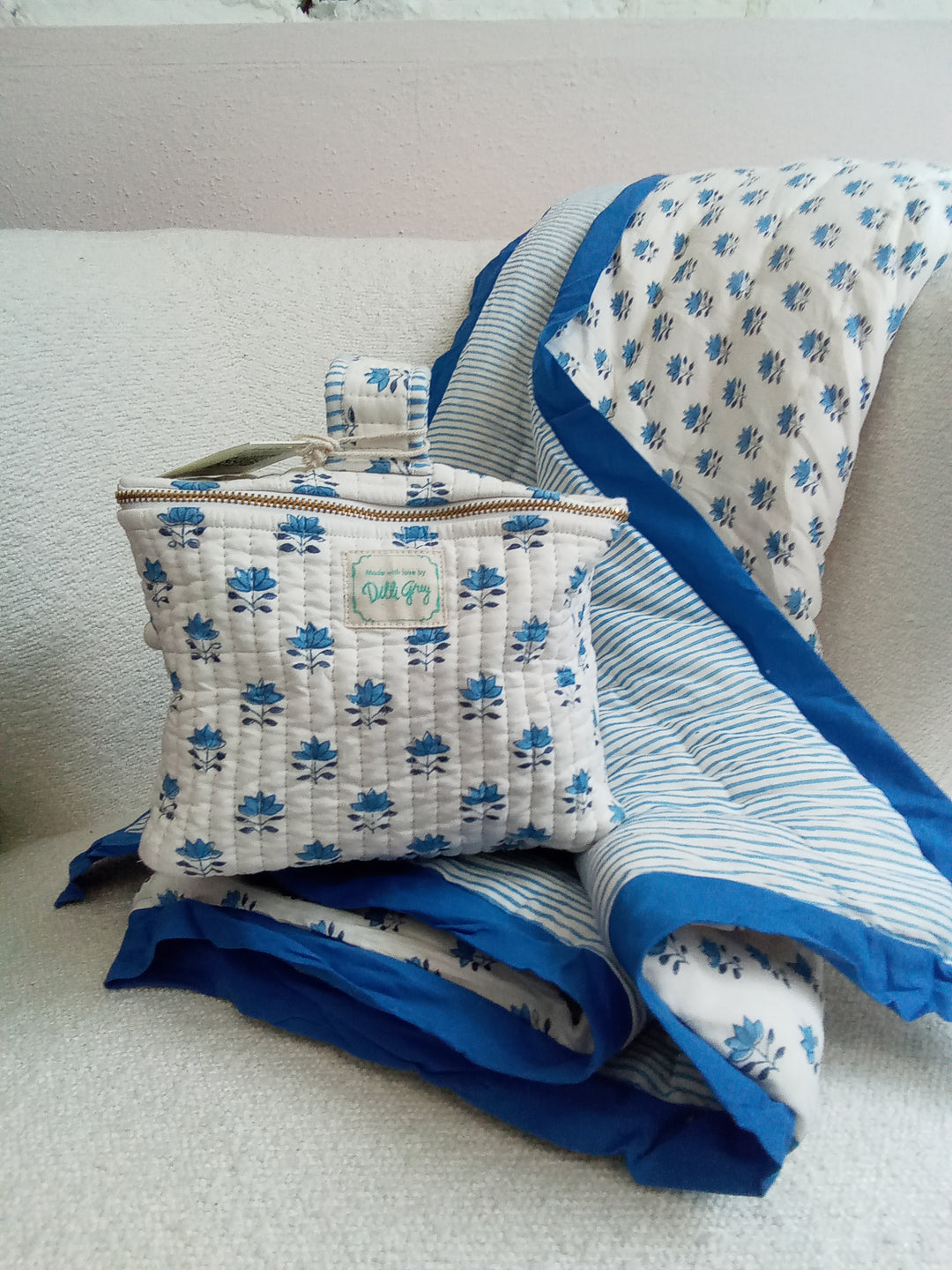 Lotus mini quilt in Cornflower