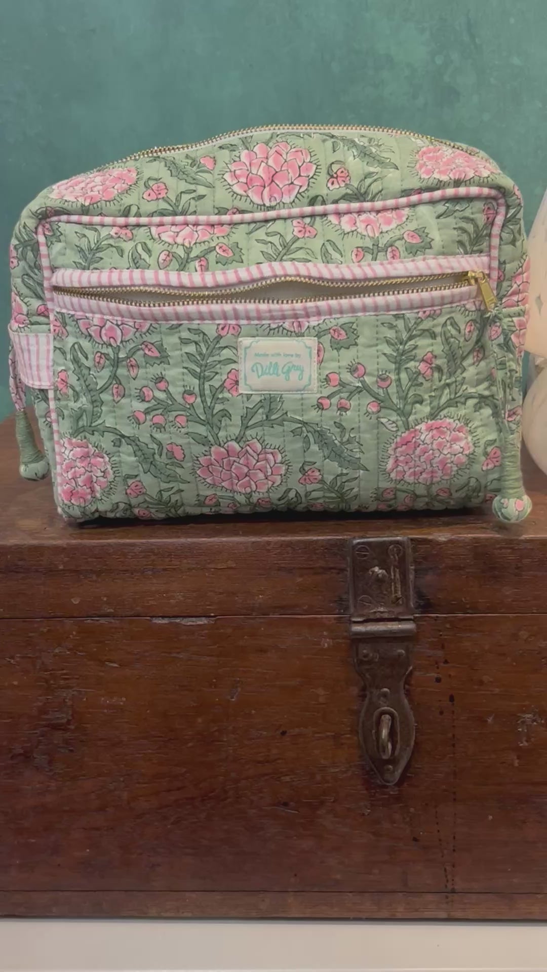 Johari Double Zip Wash Bag In Sage And Dusty Pink