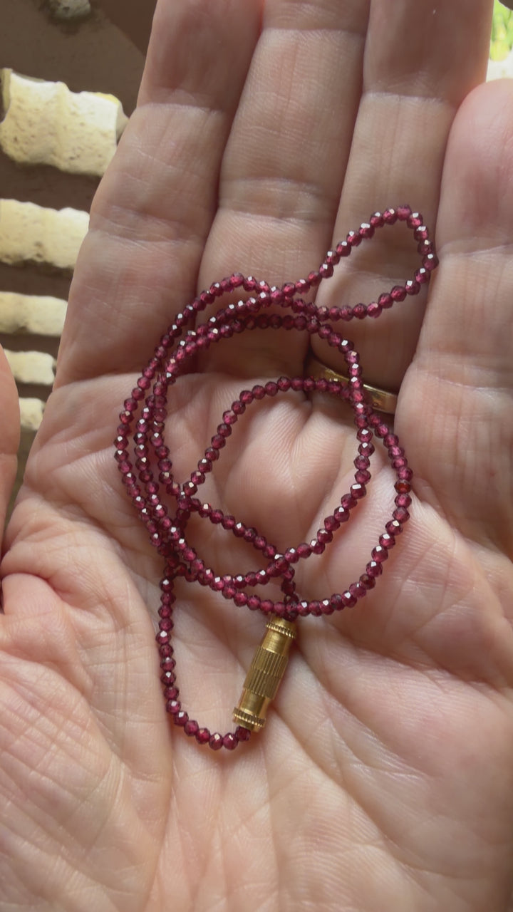 Jaipur Gem Choker in Garnet - SHIPS 9TH SEPTEMBER