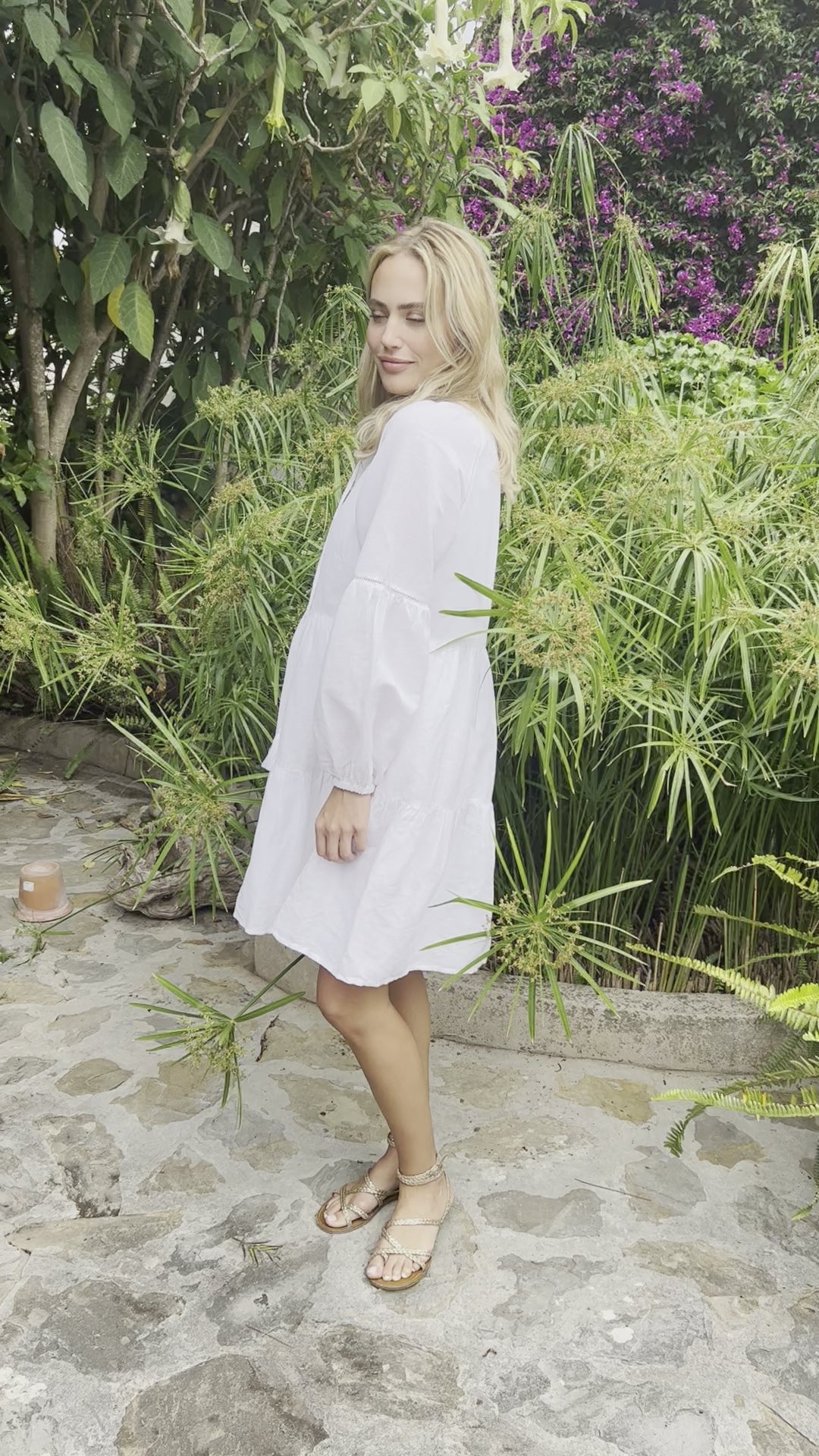 Sunita embroidered linen tunic dress in white