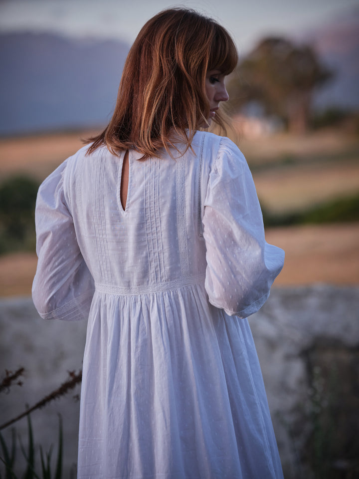 Sona Embroidered Midi Dress in Jasmine White