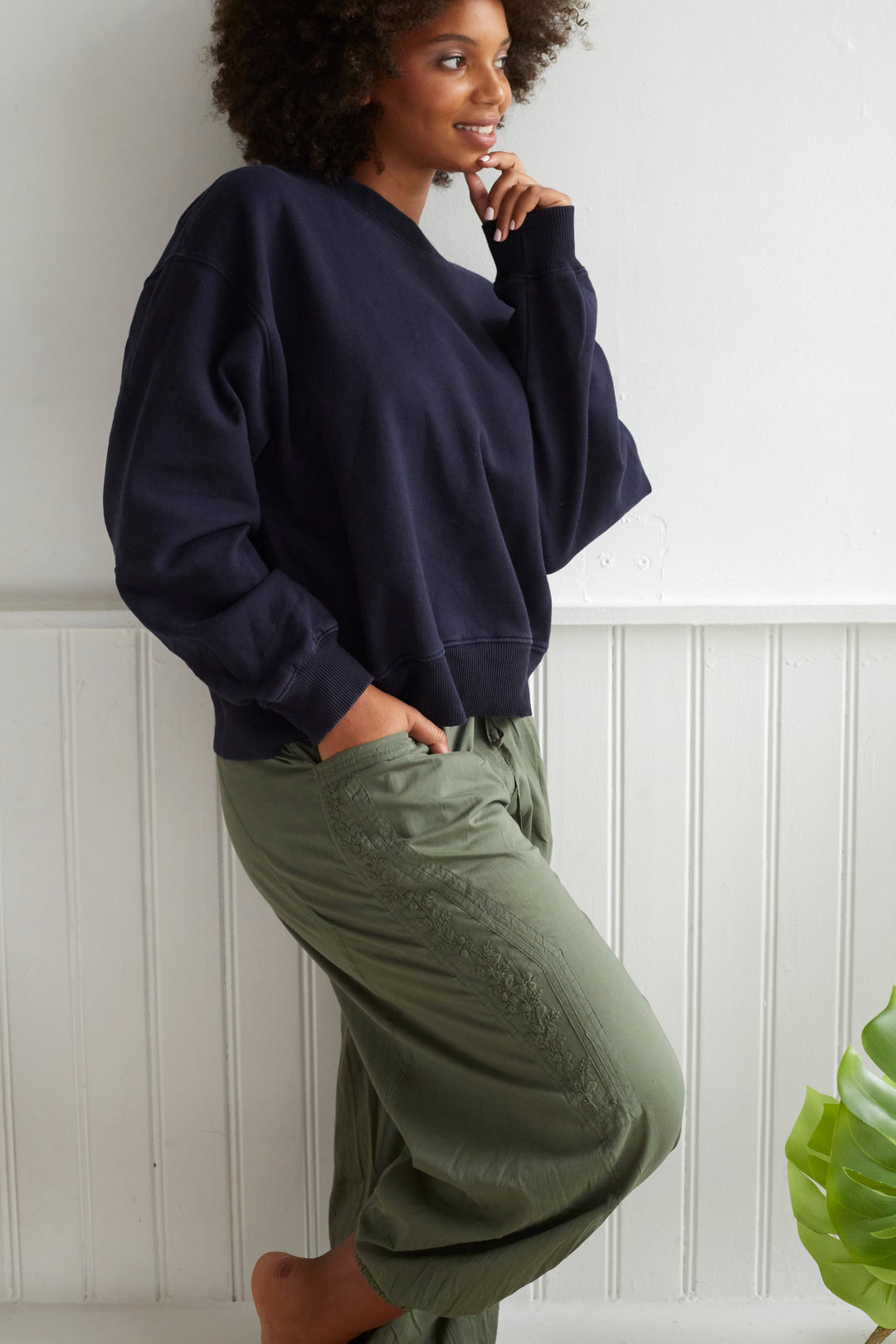 Chikankari-embroidered yoga pants in khaki - Dilli Grey