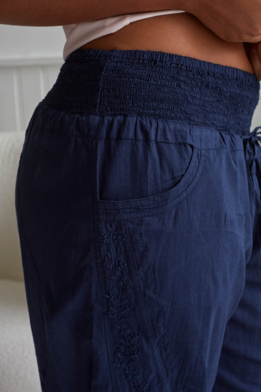 Chikankari-embroidered yoga pants in Midnight blue - Dilli Grey